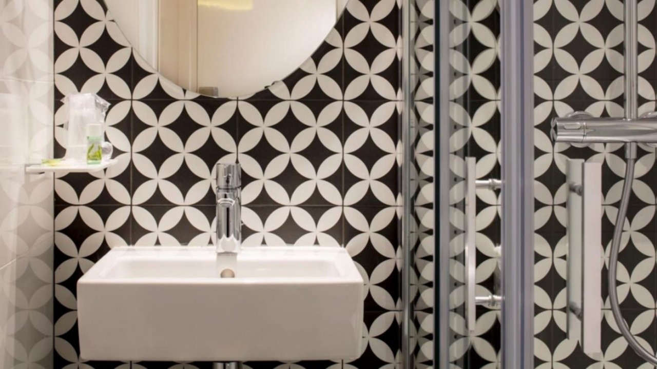 Photo of Bathroom in Necker