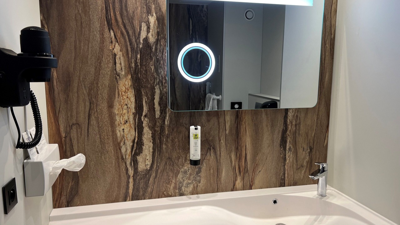 Photo of Bathroom in Neuville-en-Ferrain