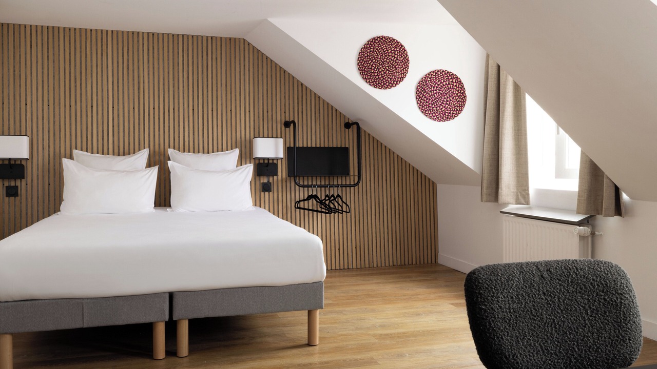 Photo of Bedroom in 2nd Arrondissement