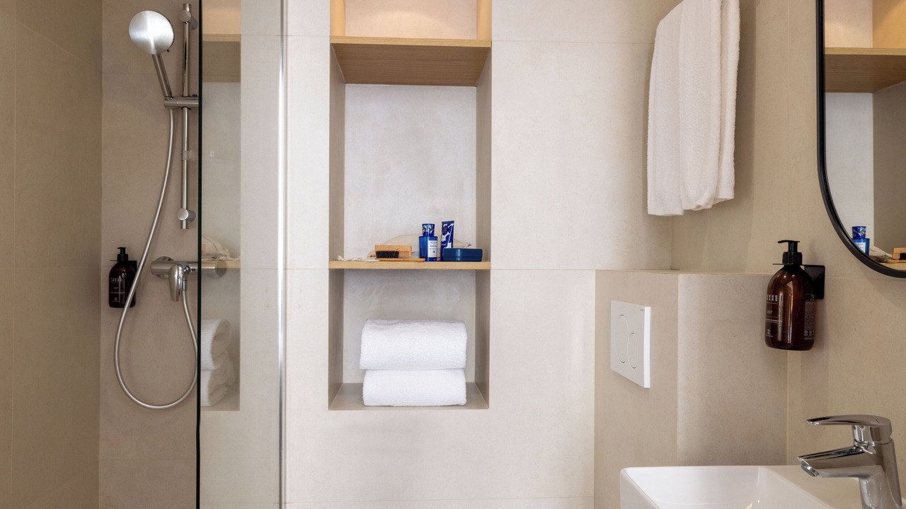 Photo of Bathroom in 2nd Arrondissement
