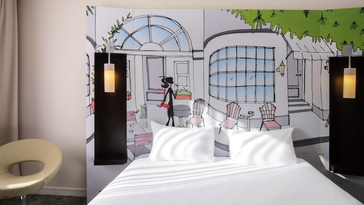 Photo of Bedroom in Center