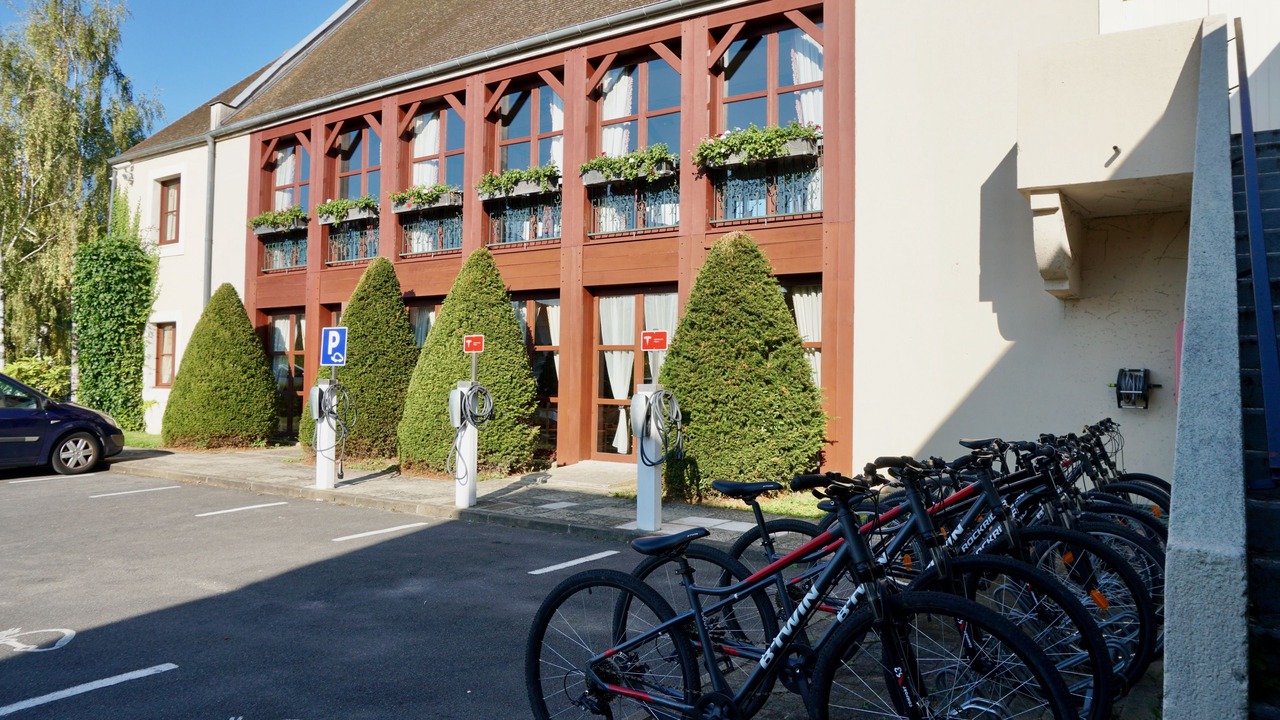 Photo of Outdoor in Gressy
