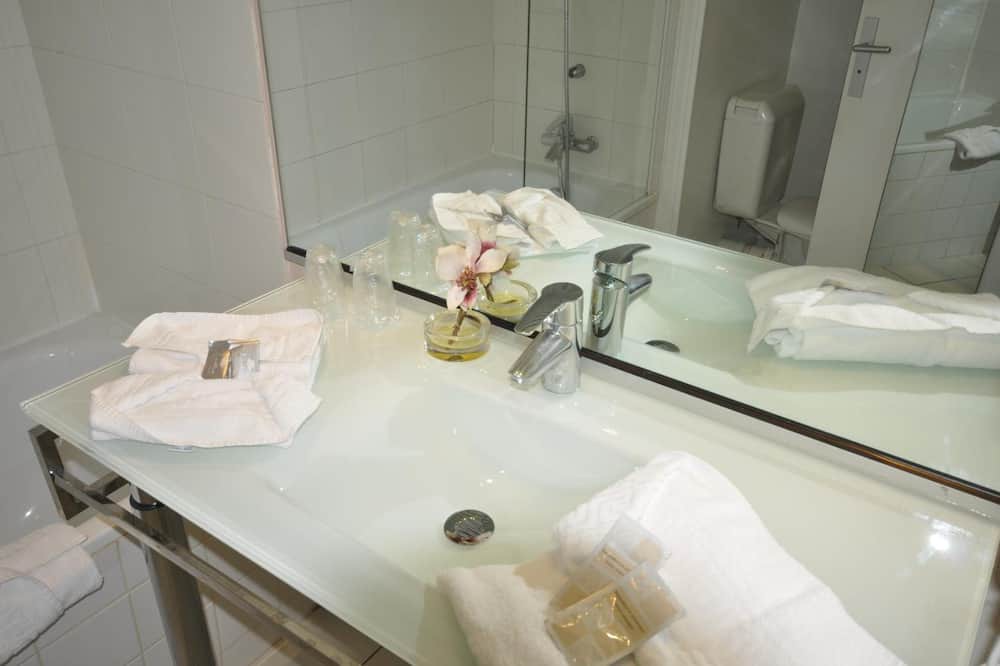Photo of Bathroom in Rosny-sous-Bois