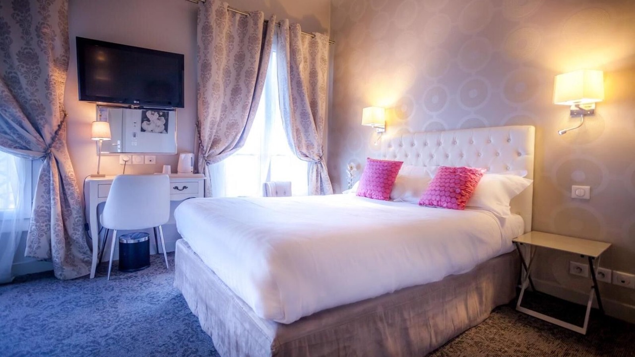 Photo of Bedroom in Gaillon
