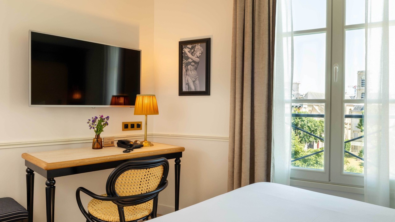 Photo of Bedroom in Val-de-Grace