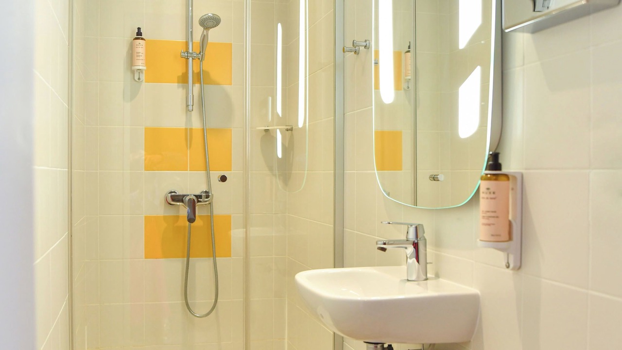 Photo of Bathroom in Fontainebleau