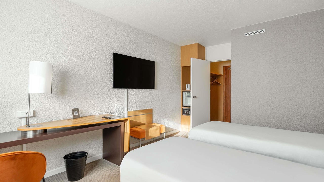 Photo of Bedroom in Orgeval