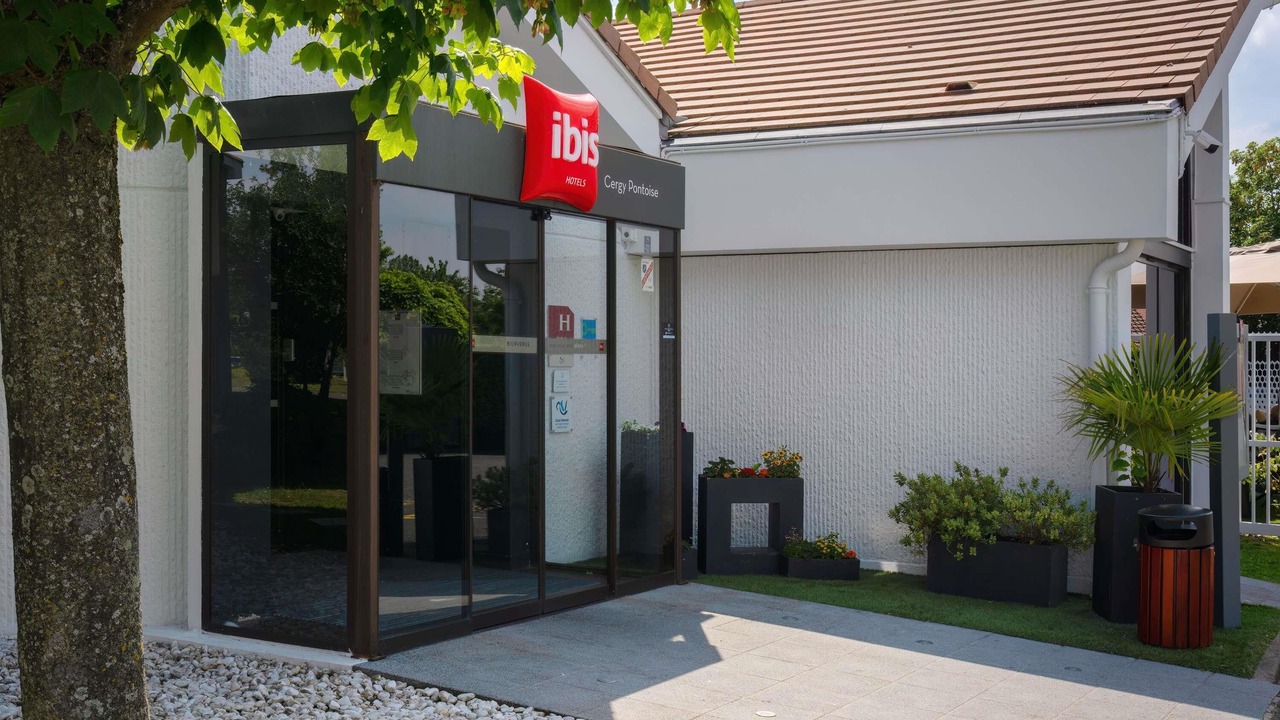 Photo of Outdoor in Cergy