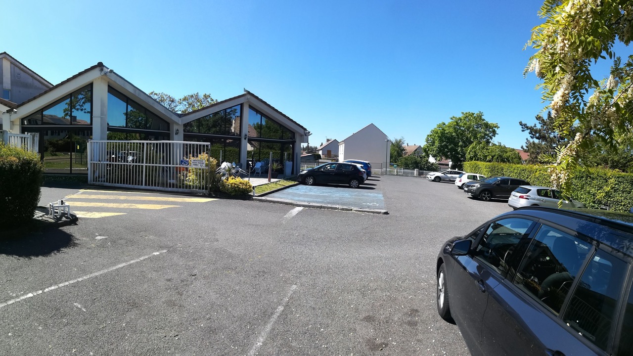 Photo of Others in Cergy