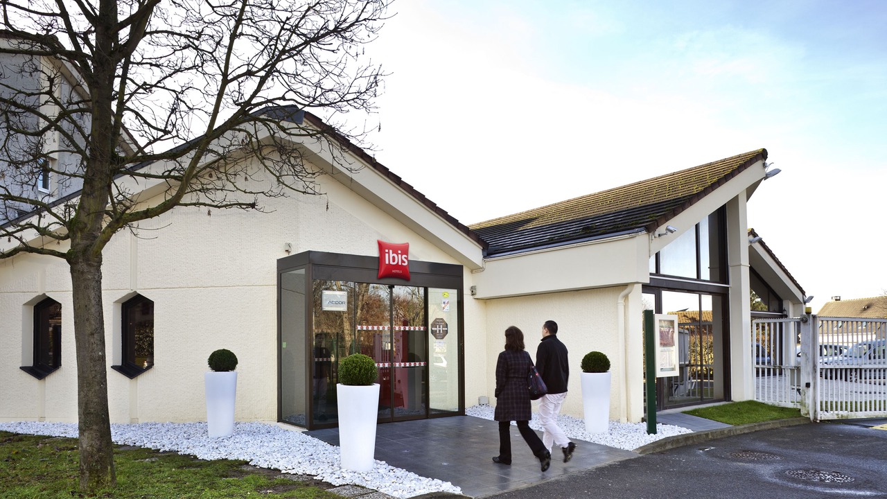Photo of Outdoor in Cergy