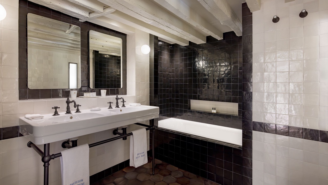 Photo of Bathroom in Marais