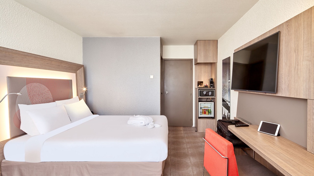 Photo of Bedroom in Cergy