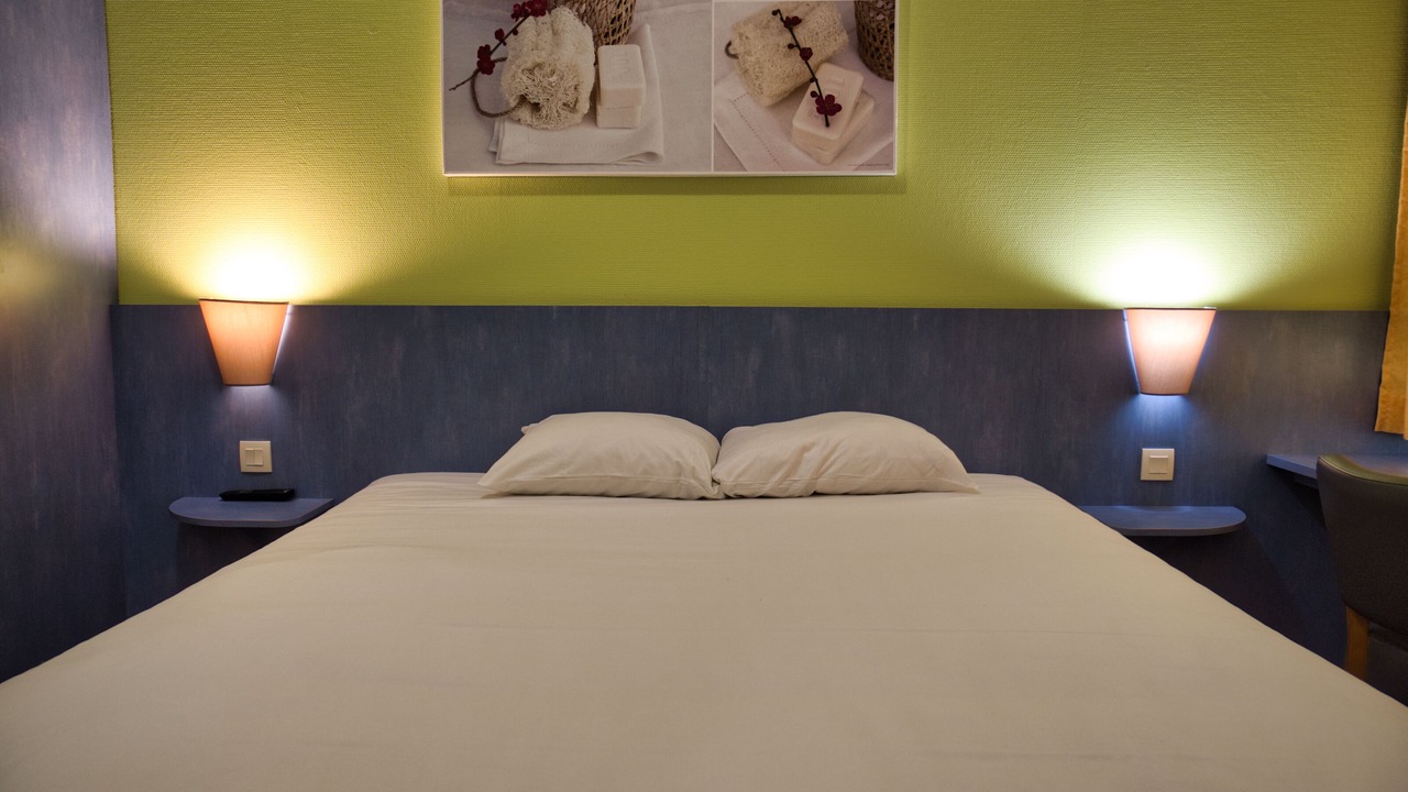 Photo of Bedroom in Cleon