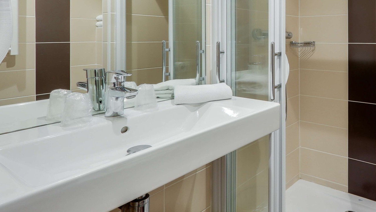 Photo of Bathroom in Dieppe
