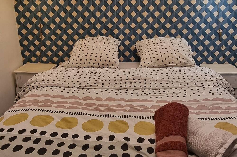 Photo of Bedroom in Saint-Gratien