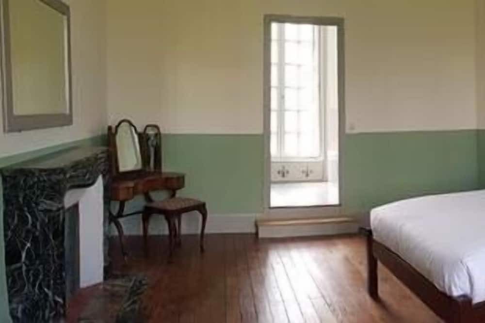 Photo of Bedroom in Lignieres-Orgeres