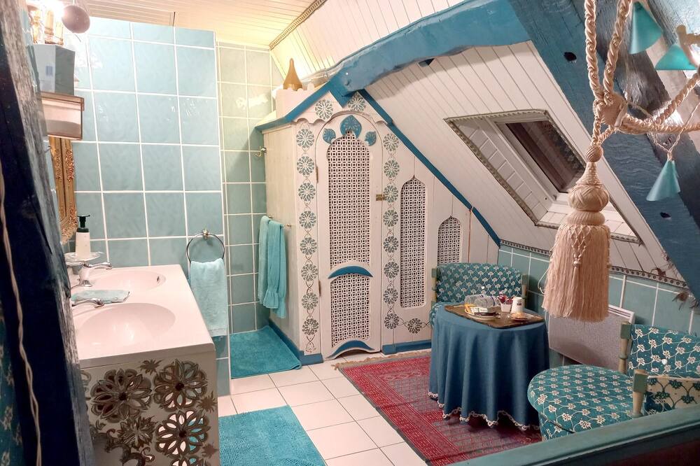 Photo of Bathroom in Chateau-Thierry