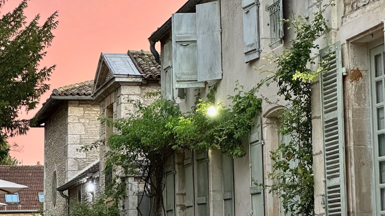 Photo of Outdoor in Givry