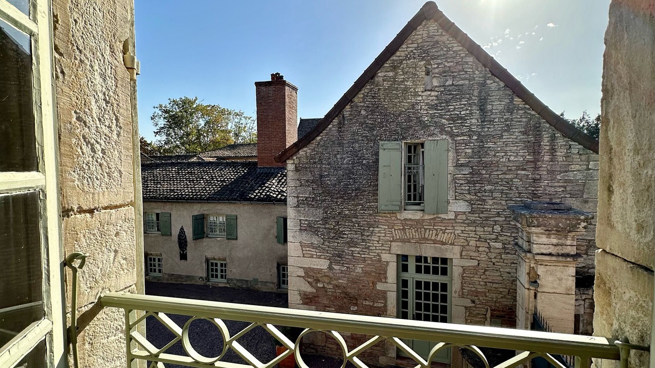Photo of Others in Givry