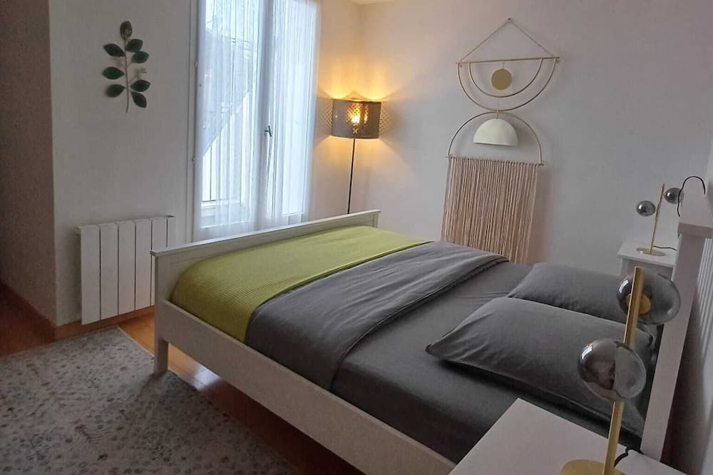 Photo of Bedroom in Rueil-Malmaison