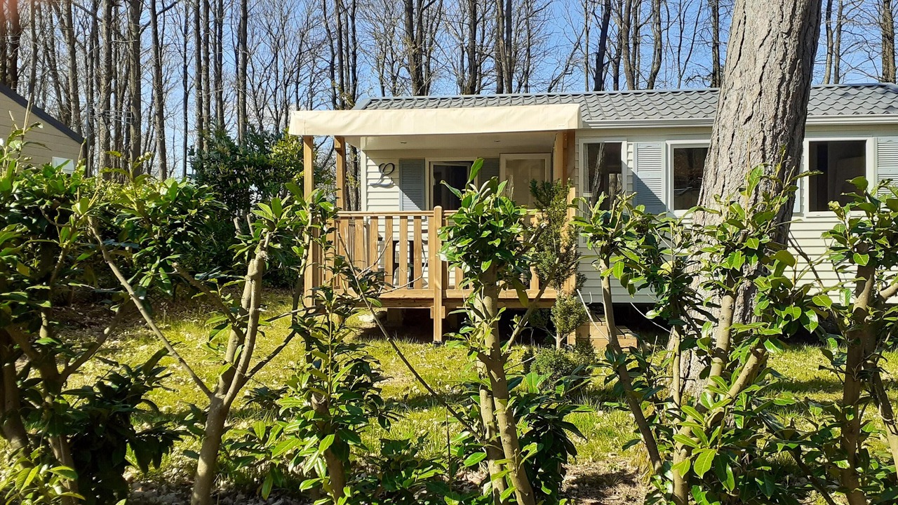 Photo of Outdoor in Saint-Cheron