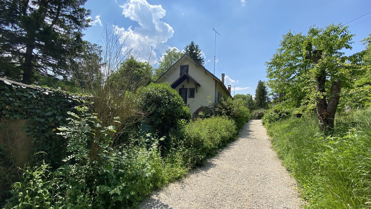 Photo of Outdoor in Guerard