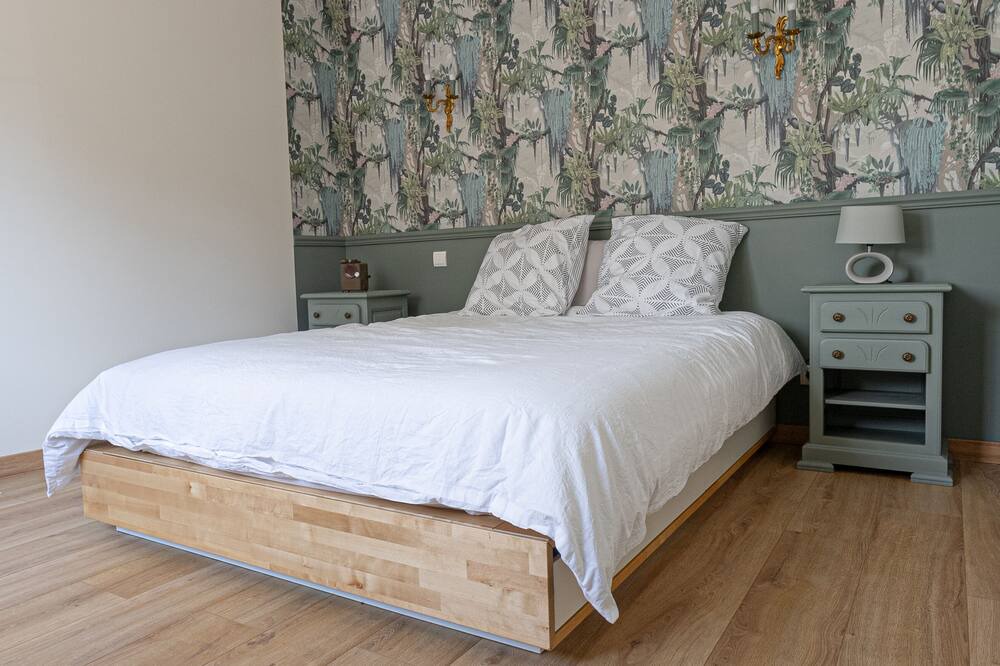 Photo of Bedroom in Saint-Loup-Geanges