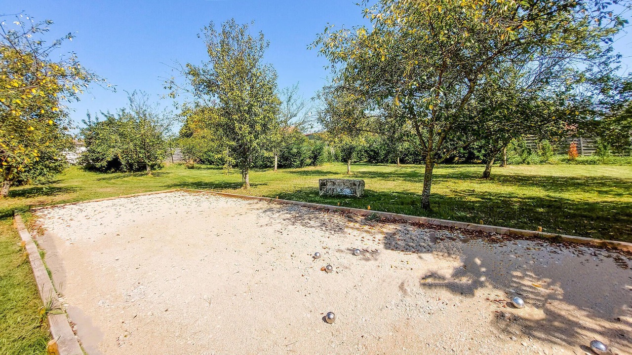 Photo of Outdoor in Jagée
