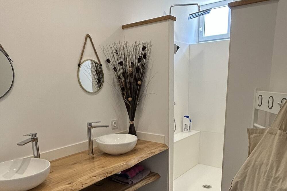 Photo of Bathroom in Sommepy-Tahure