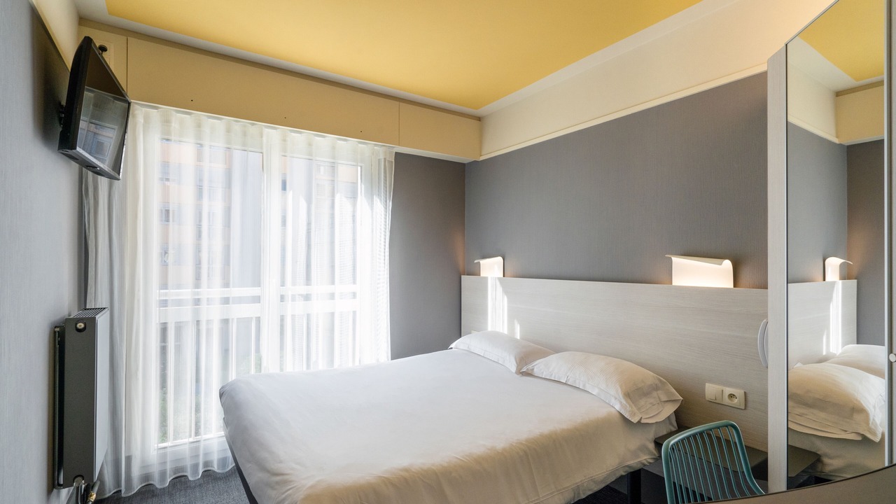Photo of Bedroom in Parc-de-Montsouris