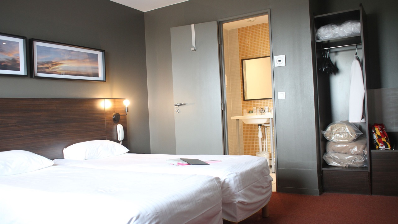 Photo of Bedroom in Athis-Mons