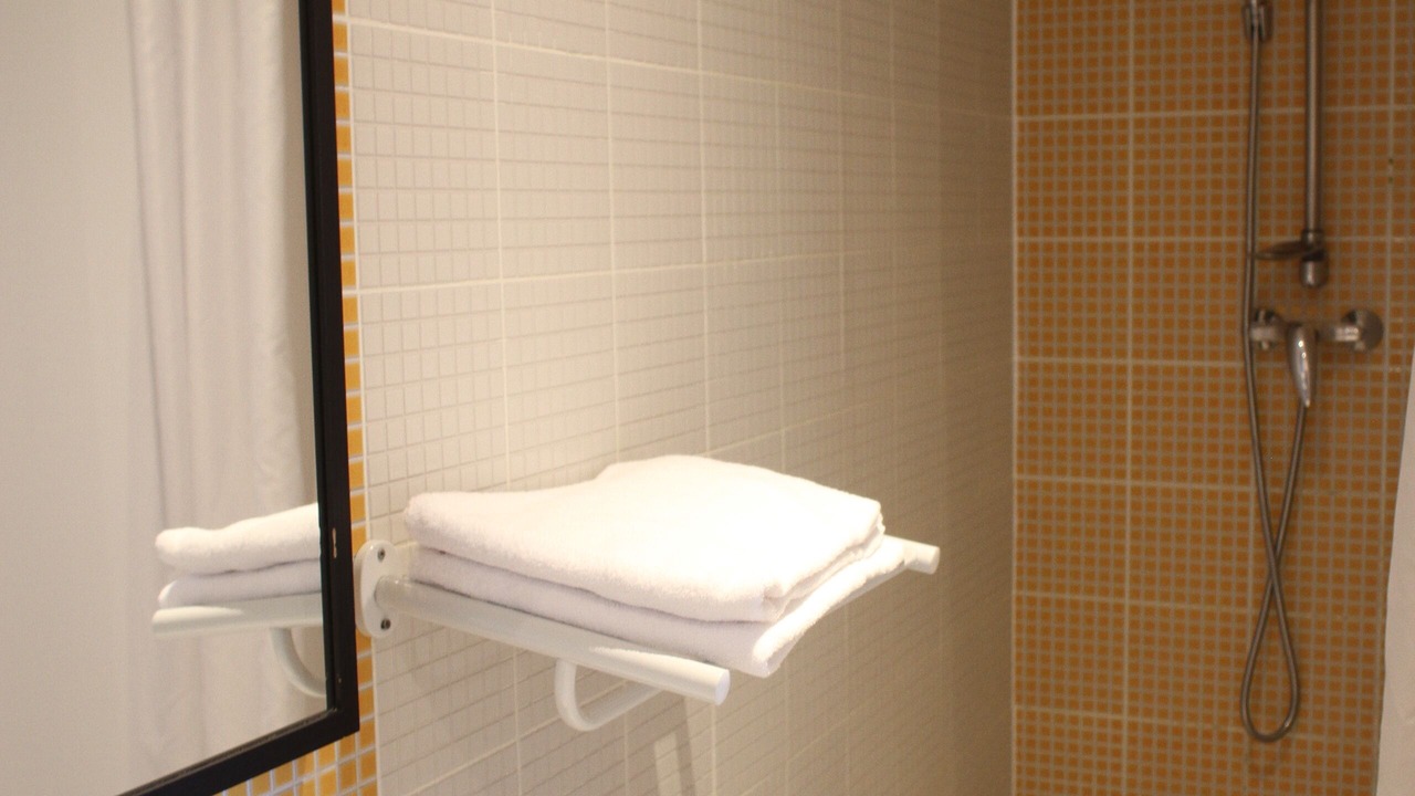 Photo of Bathroom in Athis-Mons
