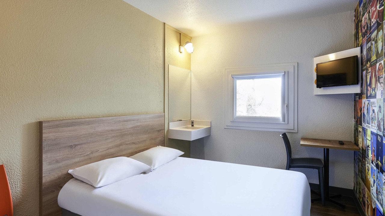 Photo of Bedroom in Les Ulis