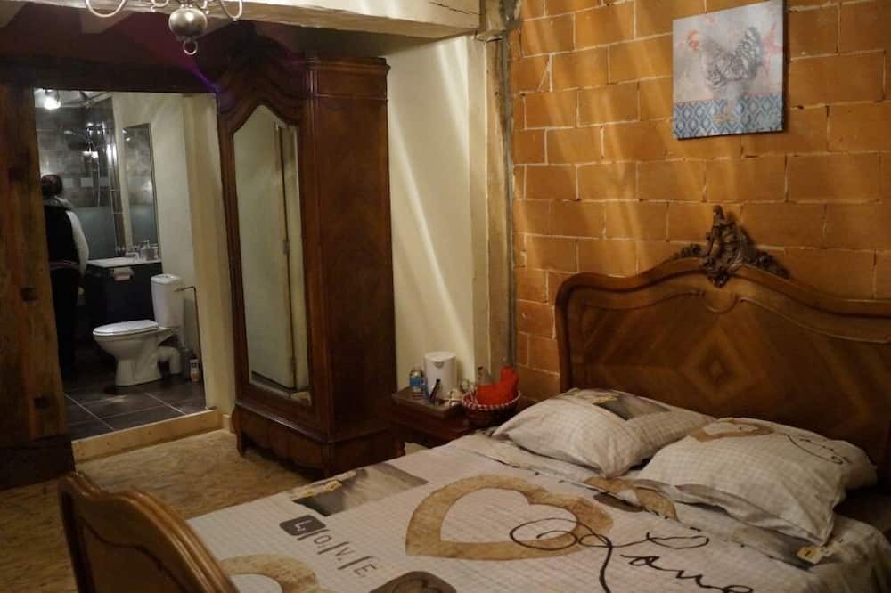 Photo of Bedroom in Curciat-Dongalon