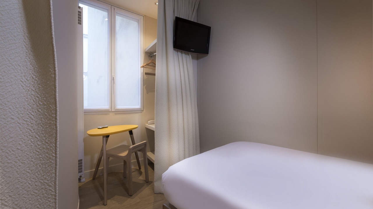 Photo of Bedroom in Saint-Merri
