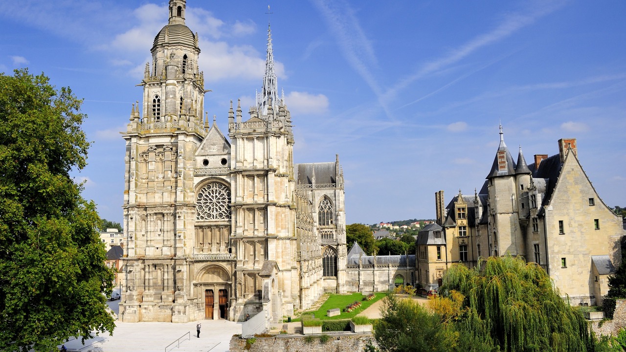 Photo of Others in Evreux