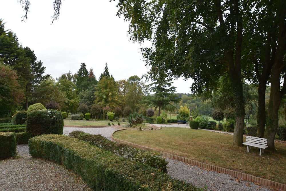 Photo of Outdoor in Englancourt