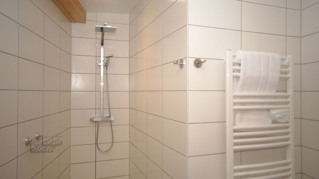 Photo of Bathroom in Delain