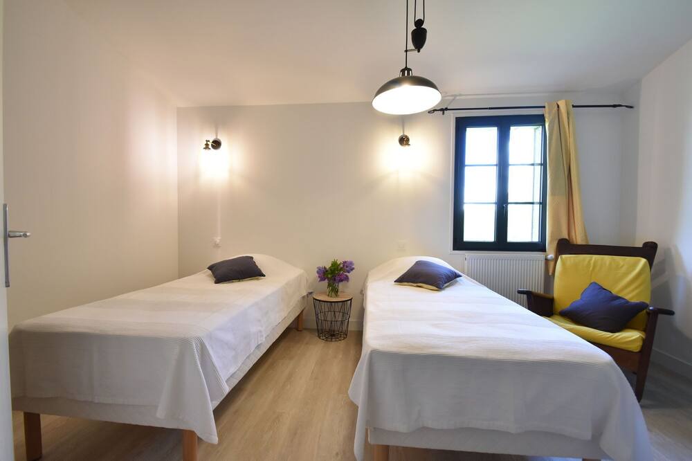 Photo of Bedroom in Asnieres