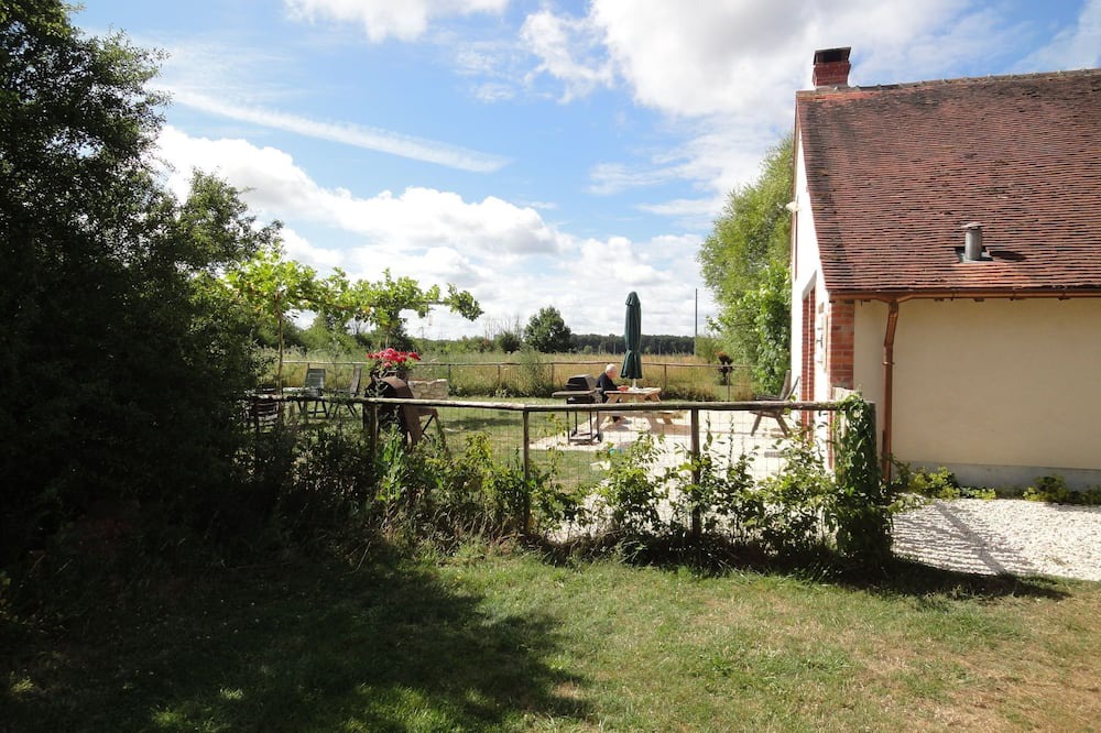 Photo of Outdoor in Oussoy-en-Gatinais