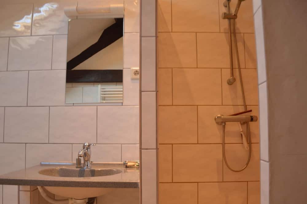 Photo of Bathroom in Oussoy-en-Gatinais