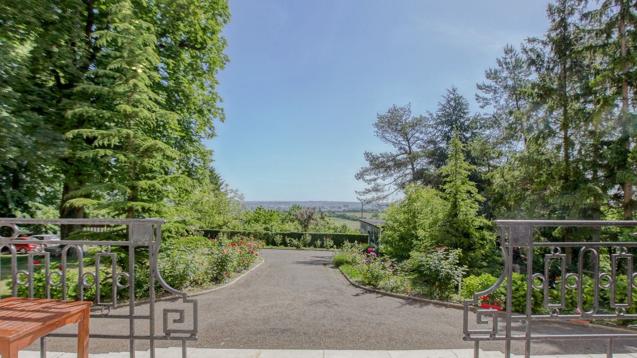 Photo of Patio Balcony in Avesnes-en-Bray