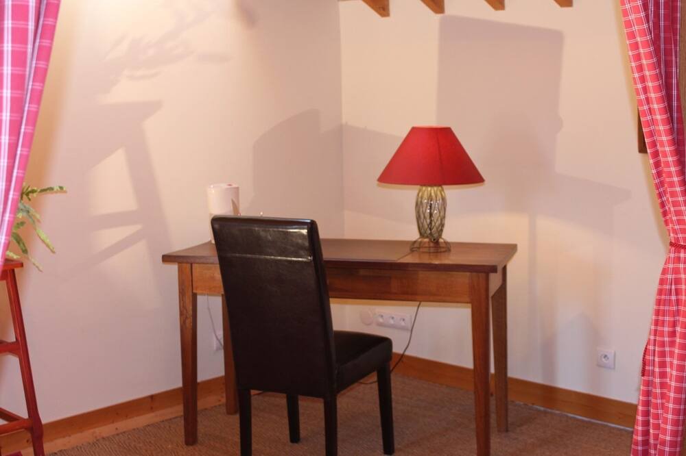 Photo of Bedroom in Bois-le-Roi