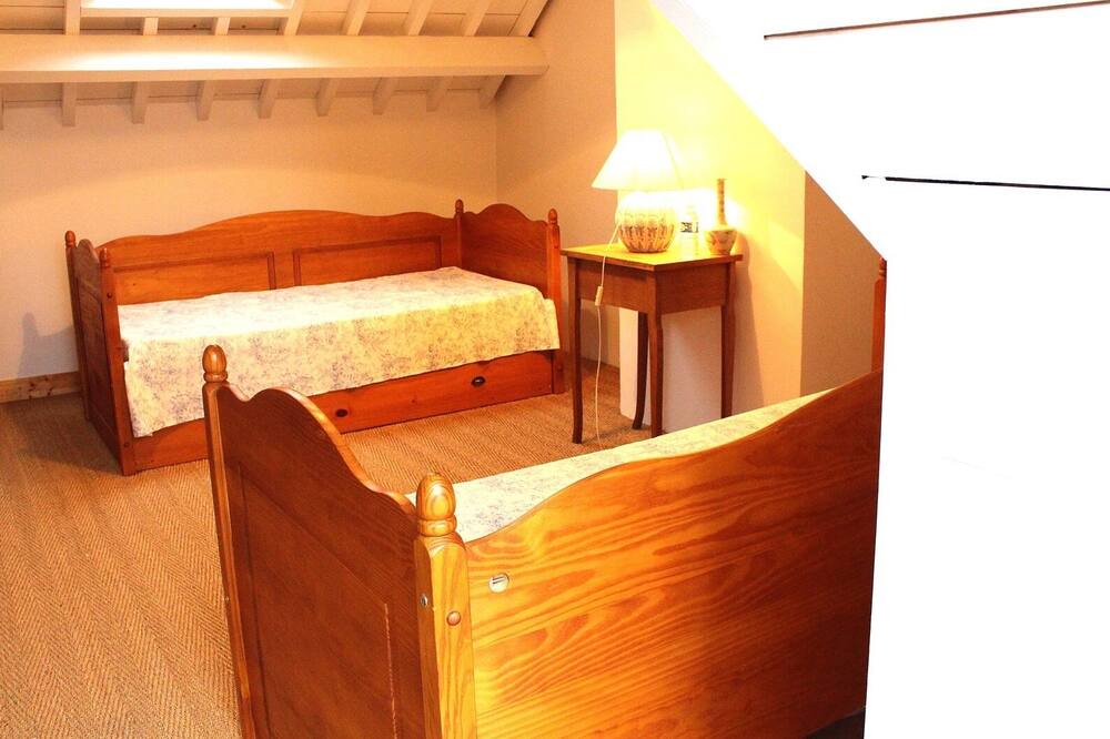 Photo of Bedroom in Bois-le-Roi