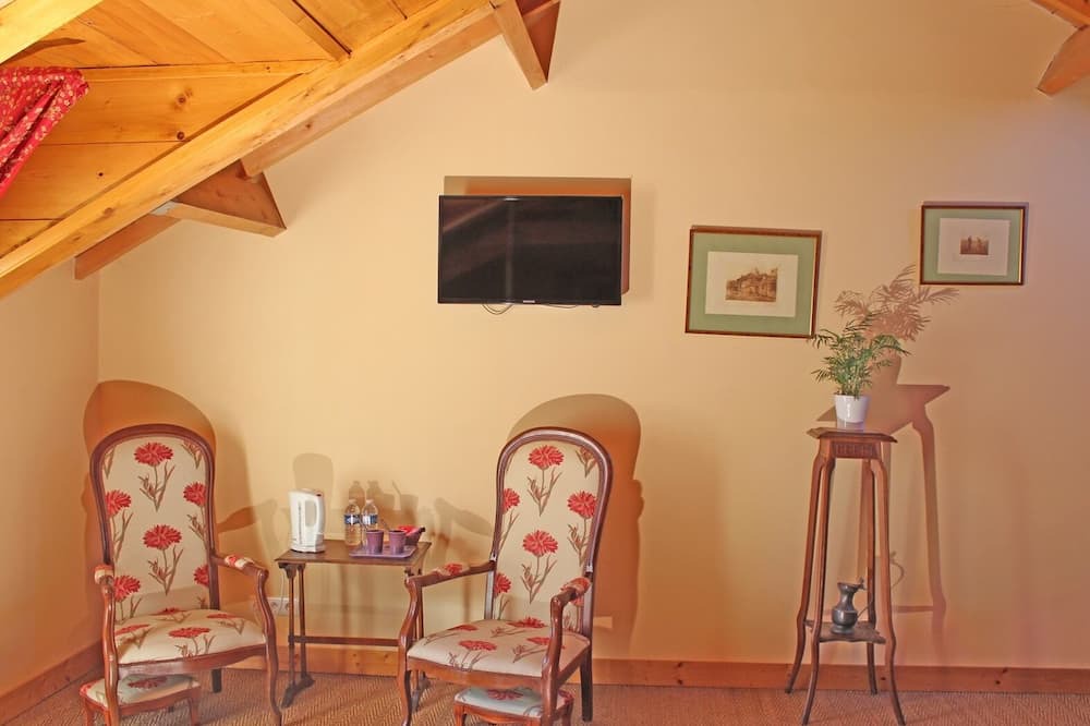 Photo of Bedroom in Bois-le-Roi
