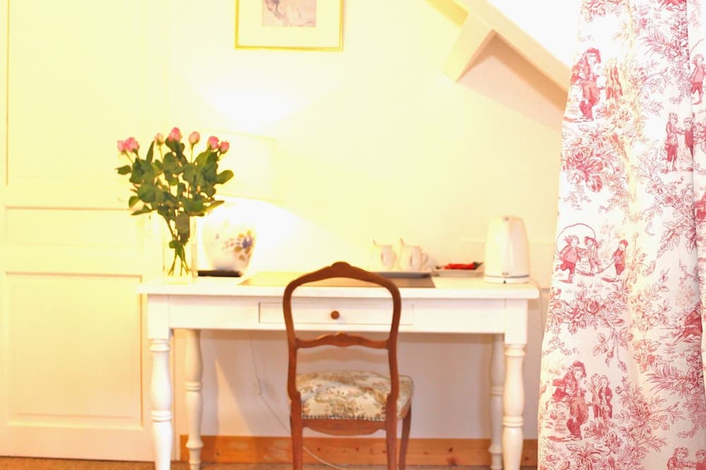 Photo of Bedroom in Bois-le-Roi