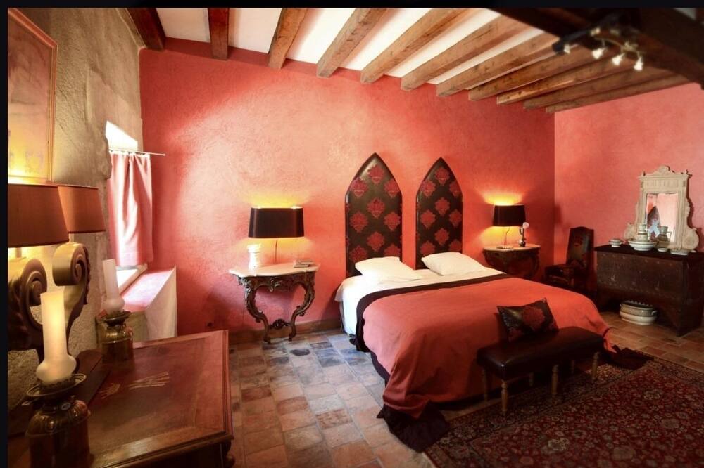Photo of Bedroom in Bois-le-Roi