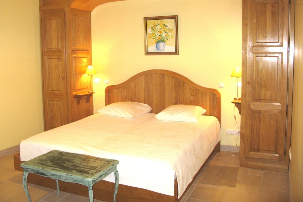 Photo of Bedroom in Bois-le-Roi