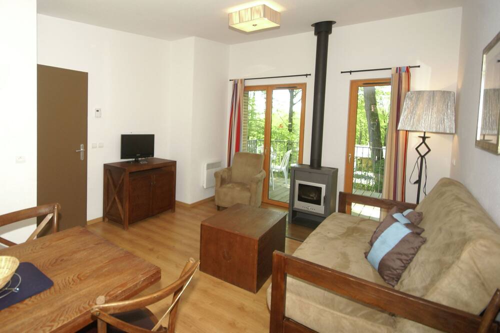 Photo of Livingroom in Eppe-Sauvage