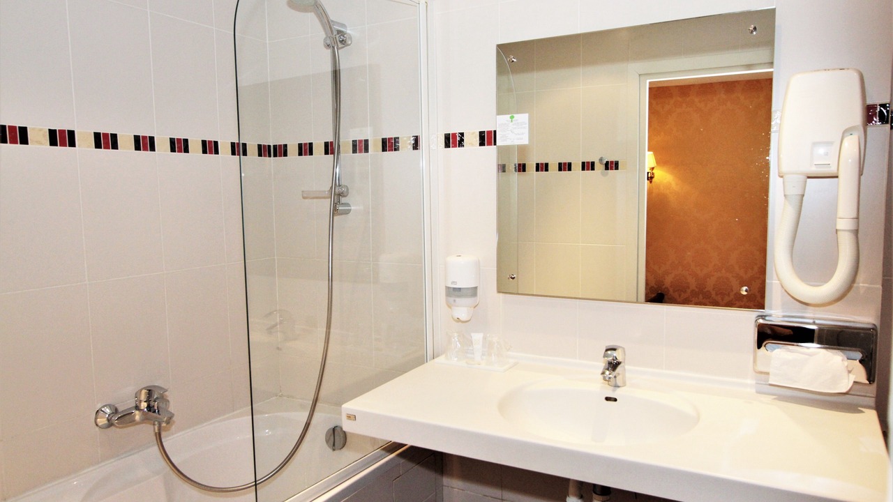 Photo of Bathroom in Villers-Cotterets